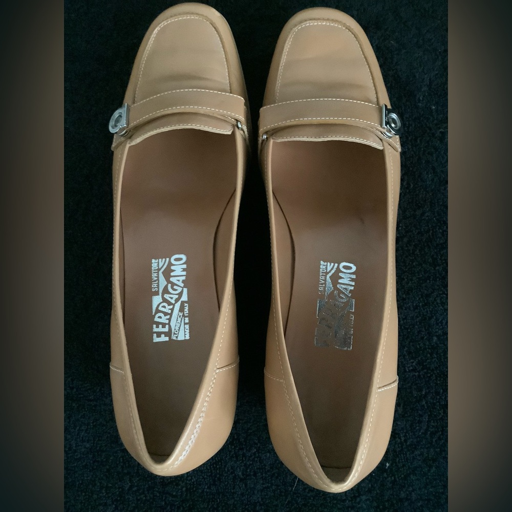 Salvatore Ferragamo Women's Tan Leather Loafers